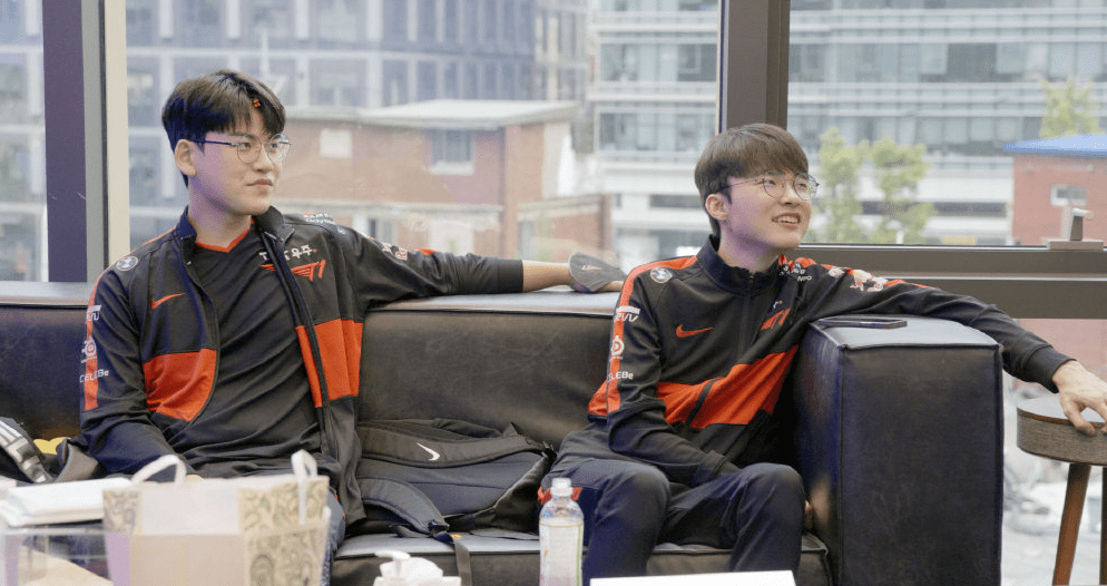 BLG逆转TSM，Faker完成帽子戏法