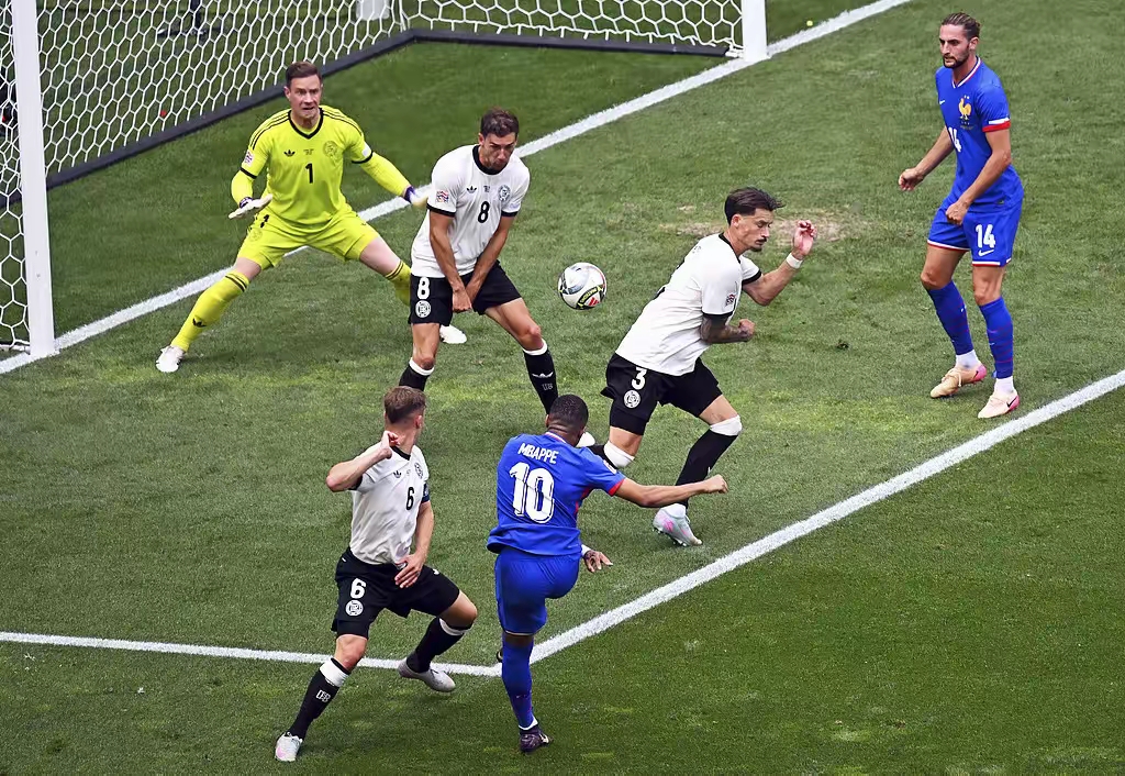 爱游戏tv-法国网球队逆转西班牙网球队，克耶高斯关键制胜