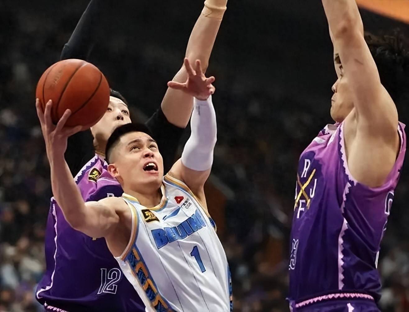 爱游戏体育-奥运会球员突破自我，表现堪称完美