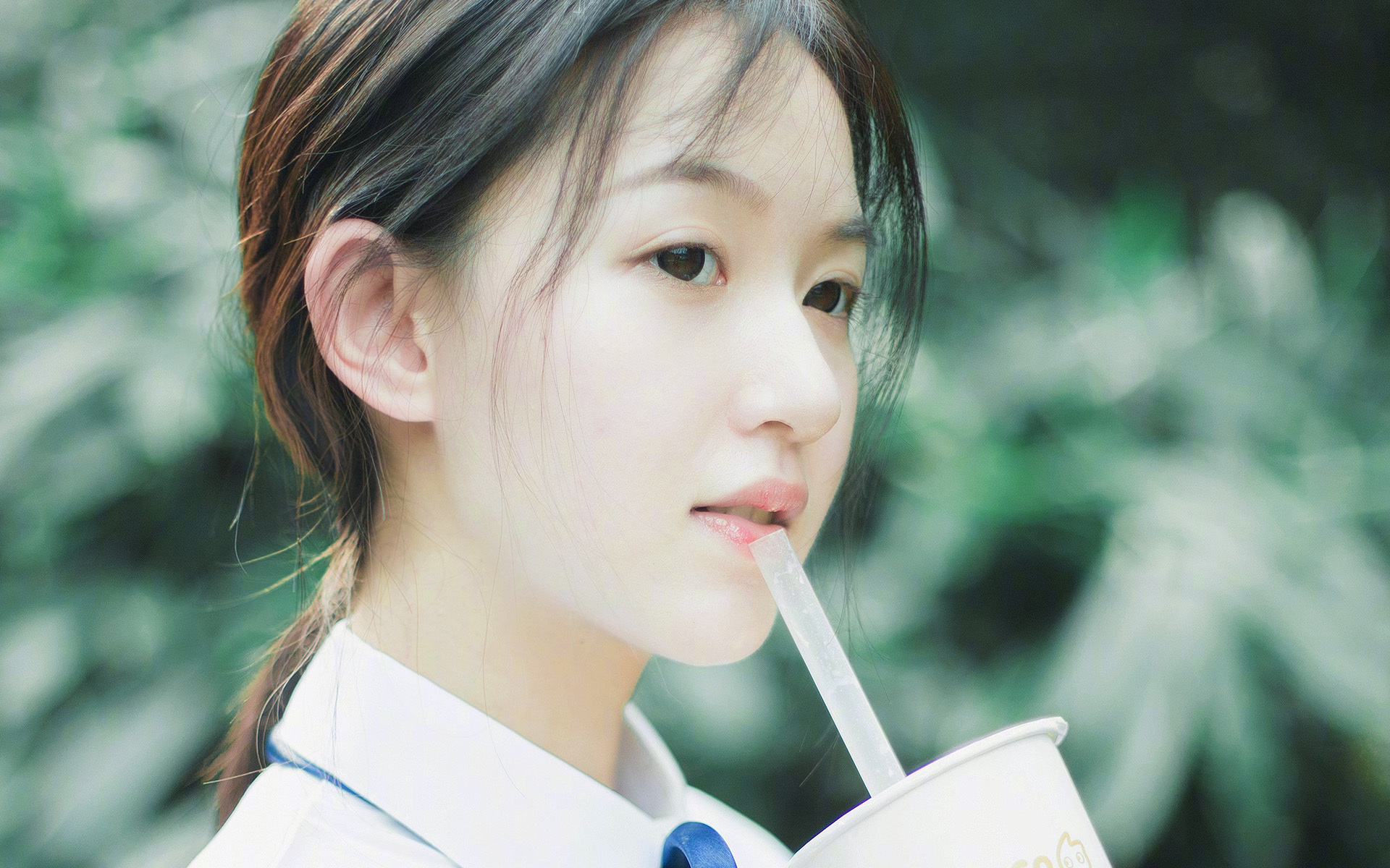 爱游戏tv-绿茵场上的双重奏，维尼修斯爆发点燃激情，苏格兰淘汰赛坚韧过关牙买加