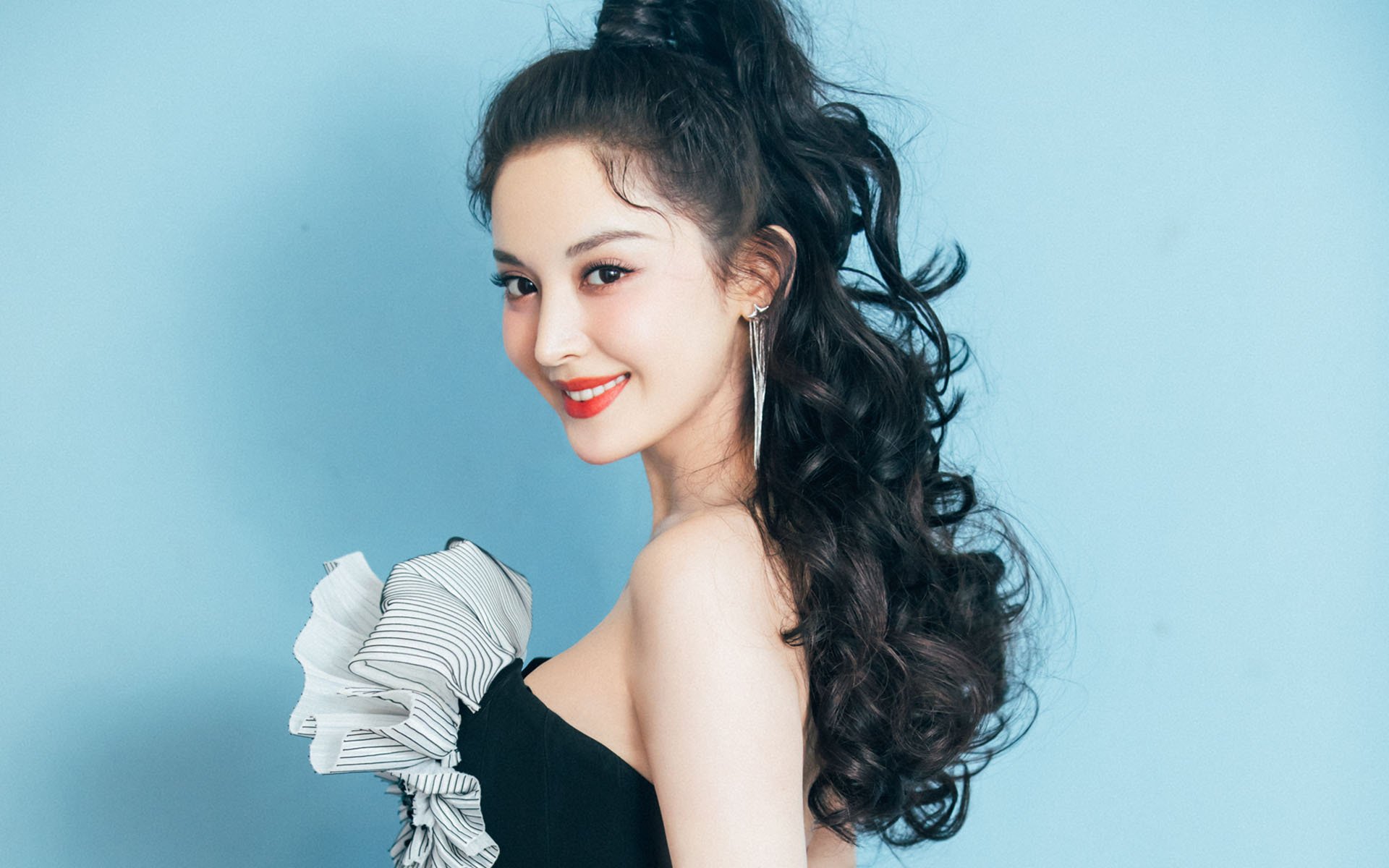 星辰与野望的对决,哈利伯顿一战封神之夜铸就全新王权